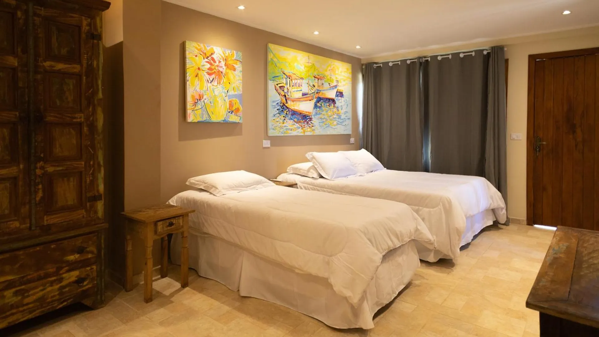 Pousada La Dolce Vita Armacao dos Buzios Inn